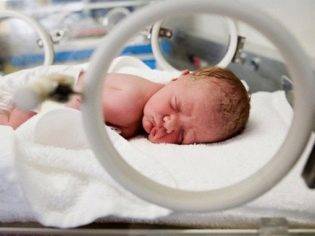 Могут ли начаться схватки без отхождения пробки и вод: какие будут последствия?