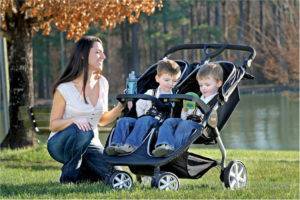 Коляски для двойни: рейтинг лучших - трость, универсальные модели