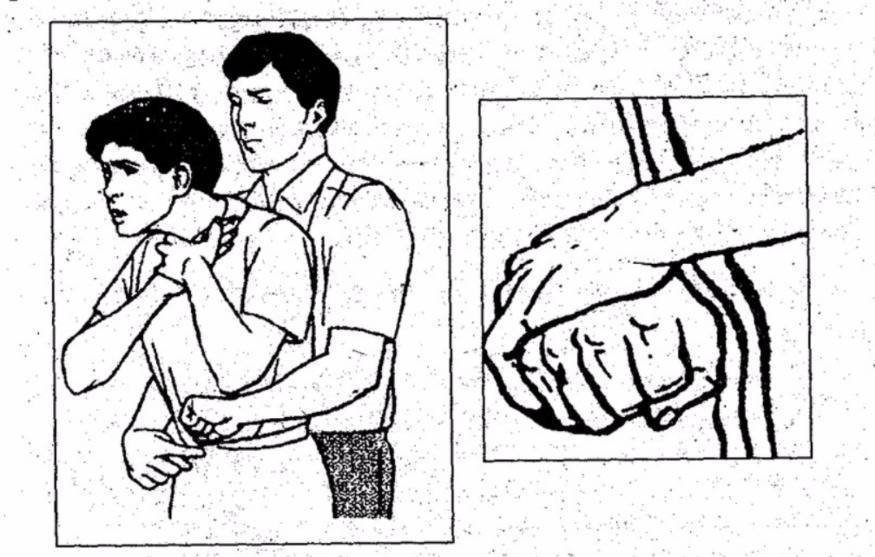 Ребенок проглотил косточку от сливы, финика, чернослива, вишни - что делать?