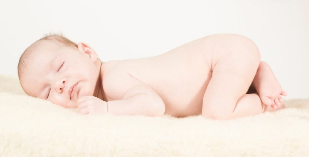 Период новорожденности: продолжительность, характеристика и особенности развития