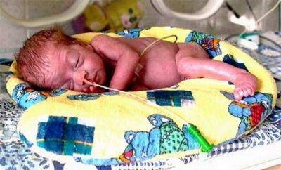 На какой неделе рожают первого ребенка, когда роды происходят на нормальном сроке, сколько длятся?