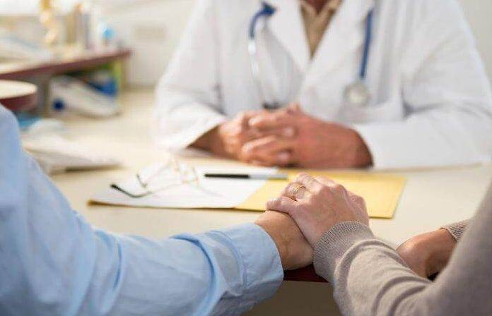 ЭКО после 40 лет: какова гарантия родить здорового ребенка, есть ли риски?