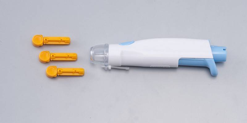 Ланцет для забора крови у детей: устройство для безболезненного взятия жидкости из пальца