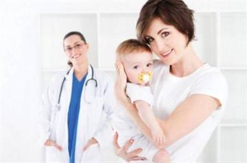 Можно ли гулять после прививки (АКДС, Пентаксим, от гепатита) и когда разрешено купать ребенка?