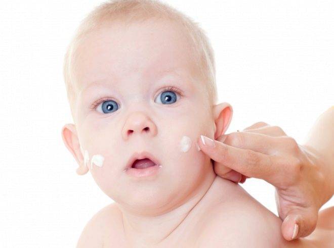 Сухая кожа у ребенка: каковы причины, что делать, если чешется и трескается эпидермис?