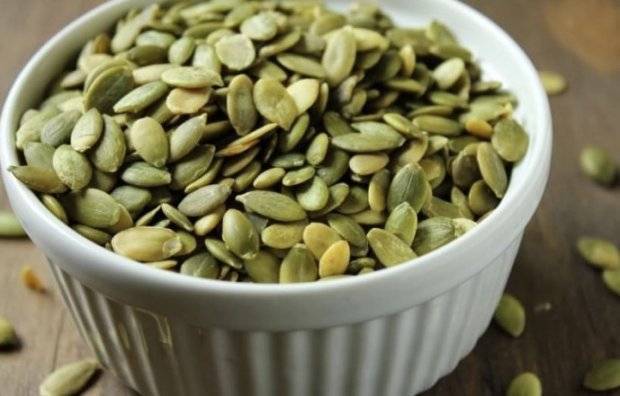 Тыквенные семечки при беременности - польза и вред: можно ли есть на ранних и поздних сроках?