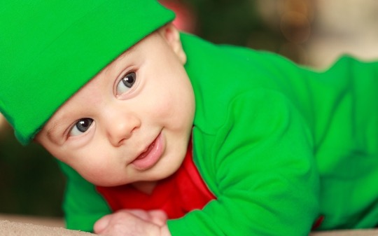 Понос и температура у ребенка 38-39: что делать, как помочь грудничку?