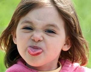 Географический язык у ребенка: причины возникновения, фото и лечение