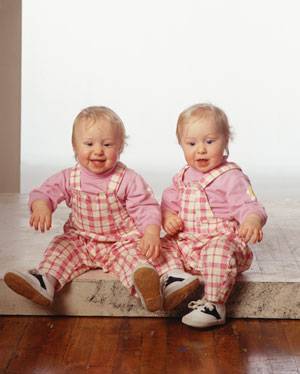 Воспитание двойняшек: 5 основных правил
