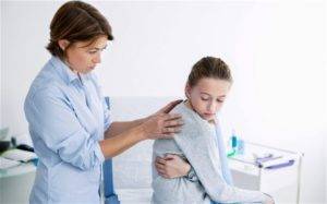 У ребенка болит спина или область поясницы - что делать, если малыш жалуется на дискомфорт?