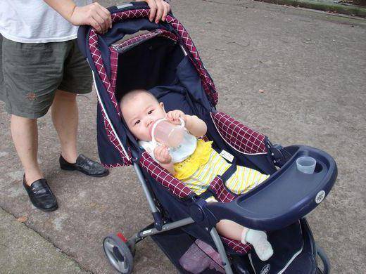 Ребенок упал с дивана, кровати вниз головой и ударился | Комаровский