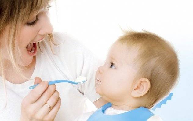 Прикорм по Комаровскому по месяцам ???? при грудном вскармливании: таблица, схема, правила