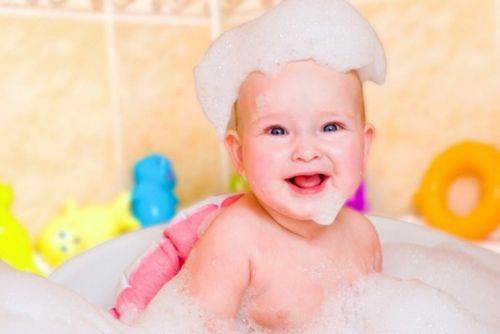 Можно ли гулять после прививки (АКДС, Пентаксим, от гепатита) и когда разрешено купать ребенка?