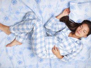 Сыпь у ребенка на попе - фото прыщей с пояснениями, причины аллергии и сухой кожи, лечение