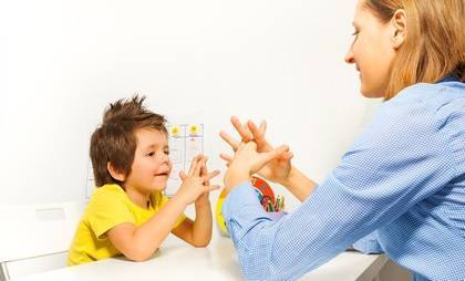 Аутизм у детей: что это за болезнь - причины и симптомы заболевания