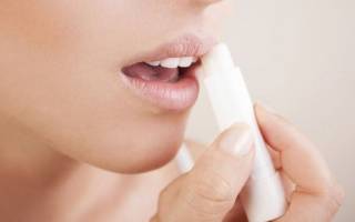 У ребенка опухла губа: причины, сопутствующие симптомы и лечение