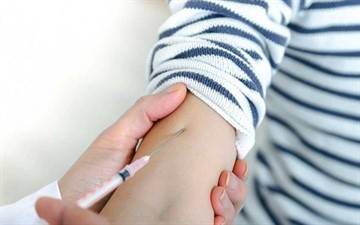 Через сколько дней после Манту можно делать прививки – какое время должно пройти?