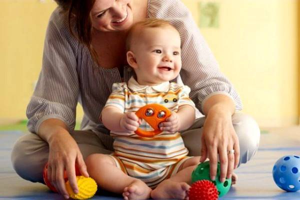 Размеры одежды для новорожденных по месяцам: таблица по росту ребенка до года и калькулятор