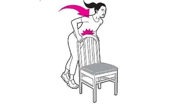 Что делать, если ребенок подавился и задыхается: первая помощь