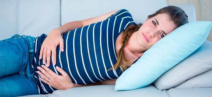 Месячные после зачатия: могут ли пойти выделения через неделю или 2, если наступила беременности?