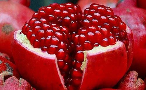 Гранатовый сок при грудном вскармливании: можно ли кормящей маме гранаты?