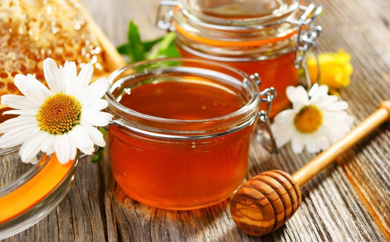 У ребенка влажный кашель без температуры: чем лечить грудничка (Комаровский)