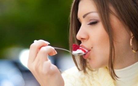 Можно ли кормящей маме мороженое ????: польза и вред при грудном вскармливании