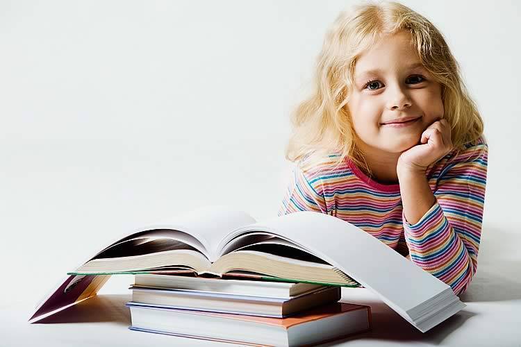 Когда ребенок начинает говорить первые слова: во сколько (в каком возрасте)?