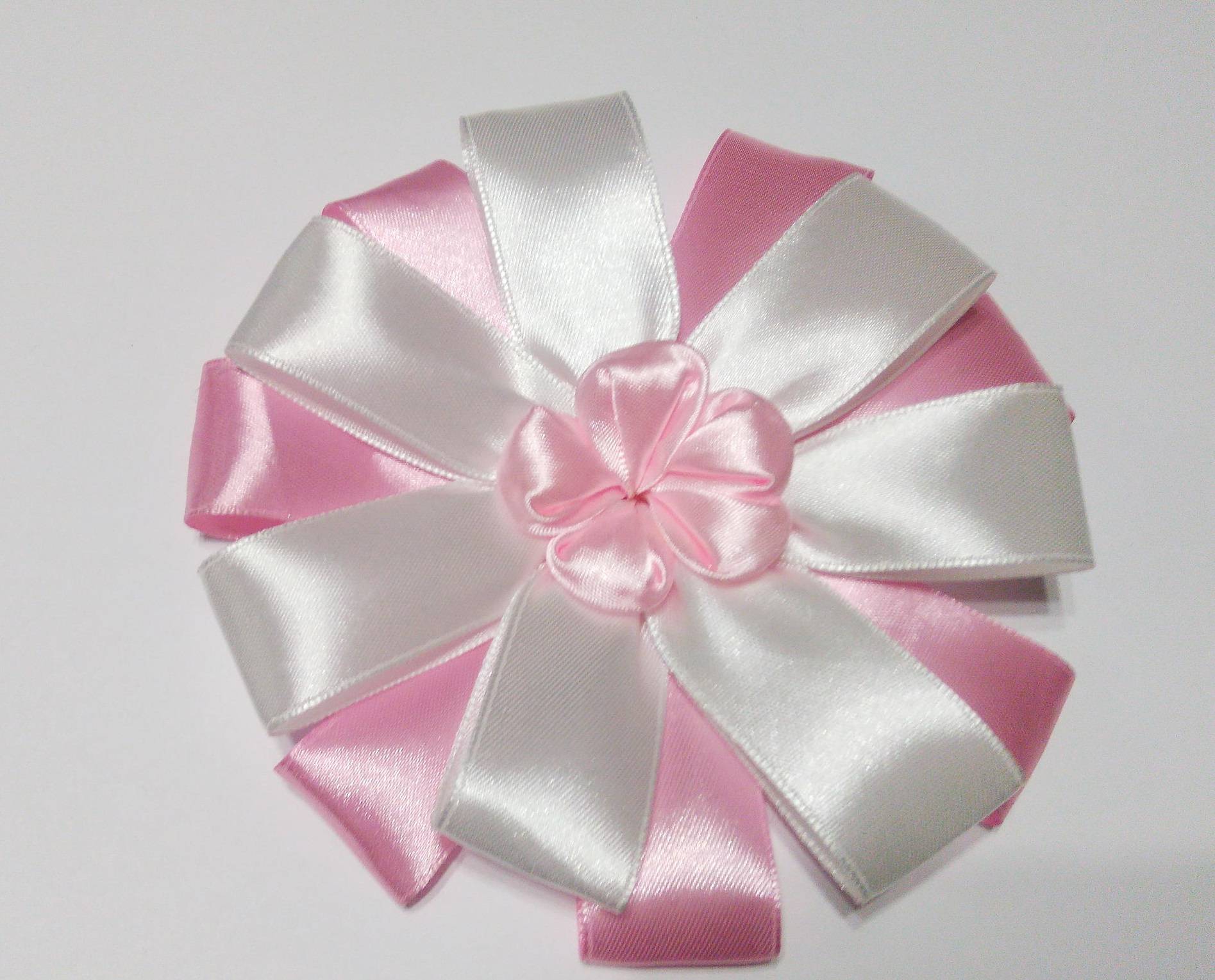 Кенгуру для новорожденных от 0 до 6 месяцев: фото сумки-рюкзака, как одевать?