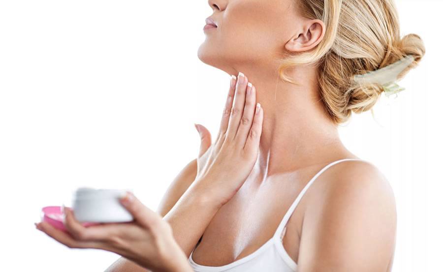 Причины появления сыпи на шее у ребенка, распространяющейся на лицо, уши и плечи