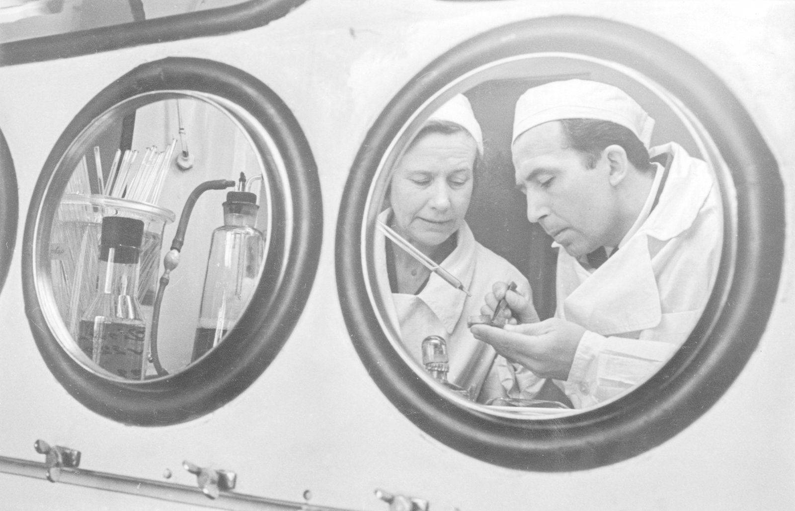 Все о прививке против оспы: когда делают вакцинацию и остается ли шрам?