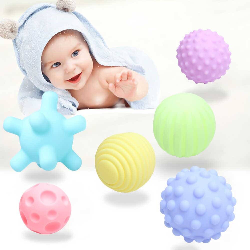 Что должен уметь ребенок в 4 месяца: критерии развития мальчика, девочки