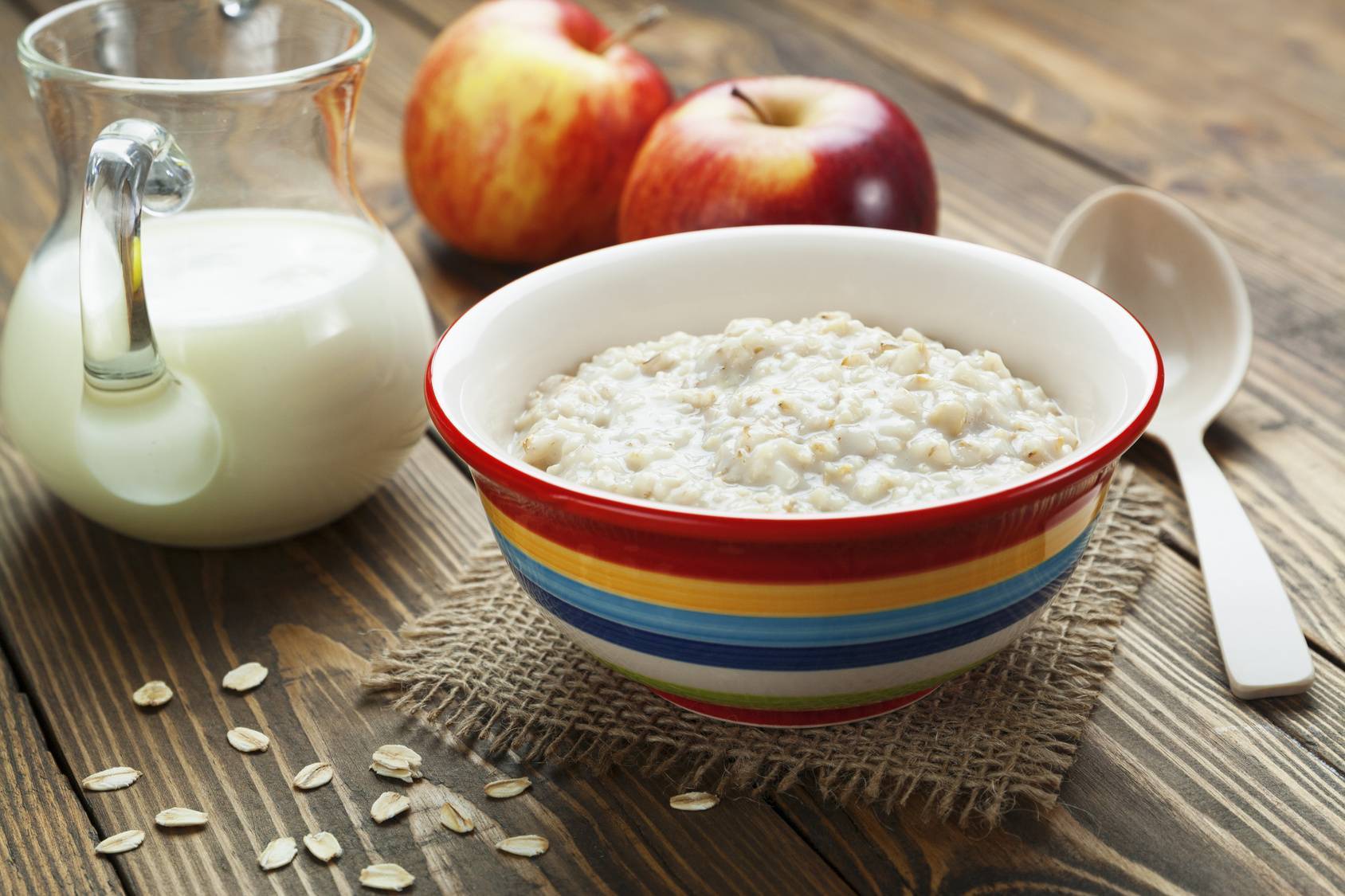 У новорожденного сыпь на лице и голове: что это такое?