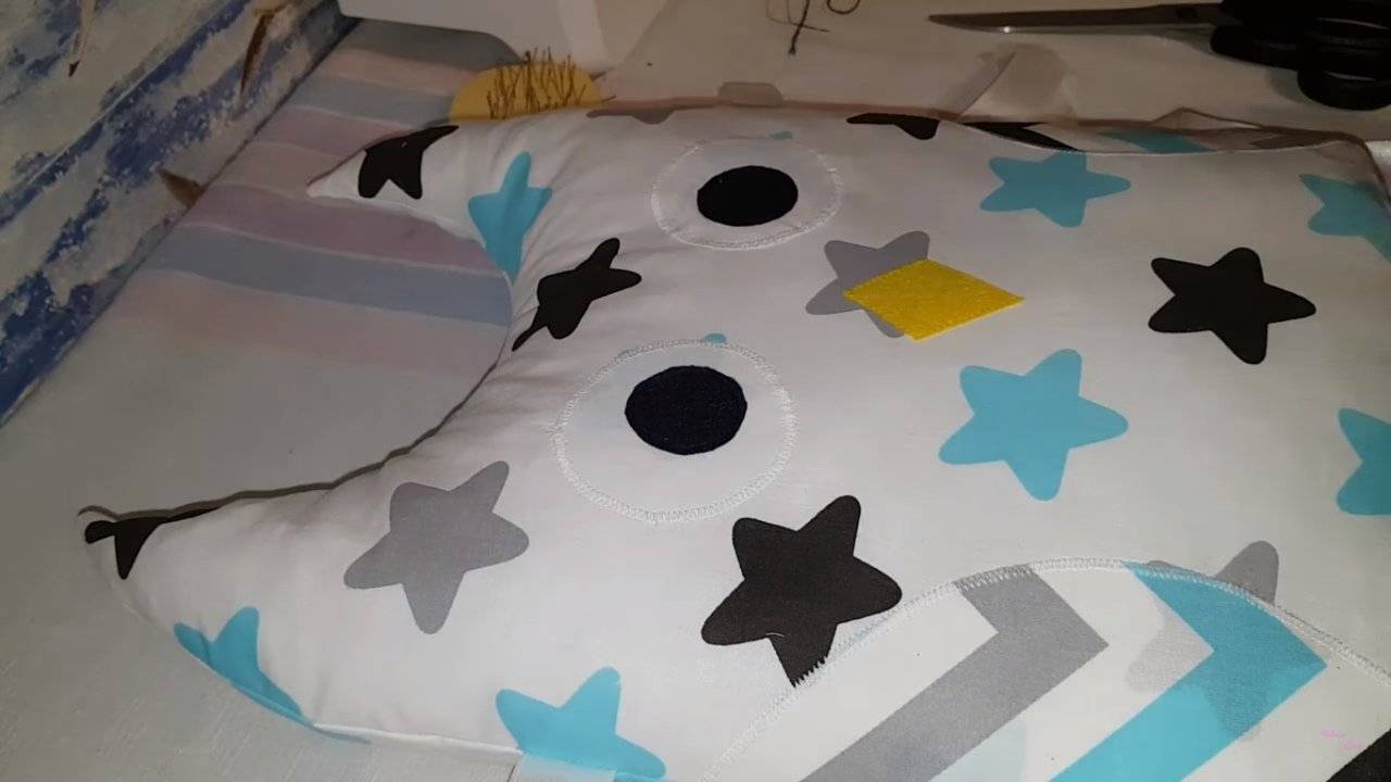 Бортики в кроватку для новорожденных своими руками: выкройки, фото (МК)