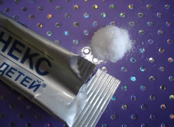 Линекс для новорожденных: инструкция по применению порошка от запора и коликов