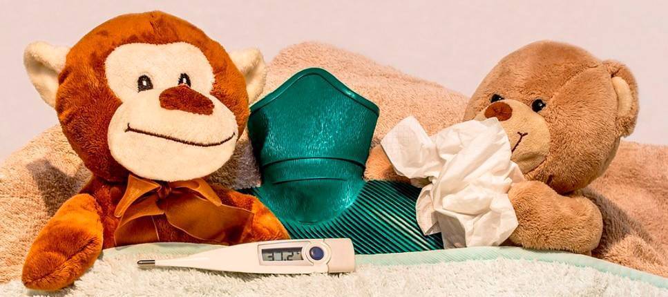 Температура у ребенка (грудничка) 38-39: что делать, как помочь новорожденному?