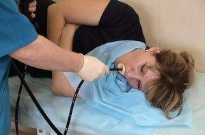 Промывание желудка у детей в домашних условиях: лучшие средства и алгоритм действий