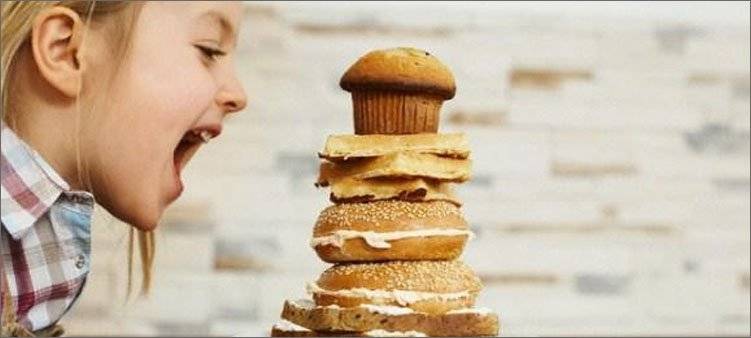 Ребенок боится темноты: почему и что делать, как побороть страх?