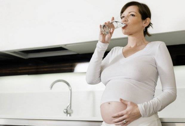 Тыквенные семечки при беременности - польза и вред: можно ли есть на ранних и поздних сроках?