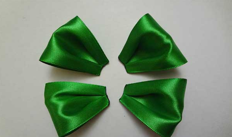 Кенгуру для новорожденных от 0 до 6 месяцев: фото сумки-рюкзака, как одевать?