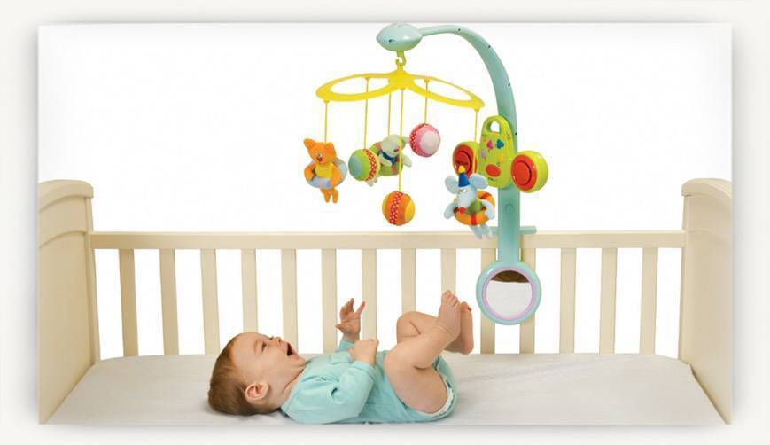 Почему ребенок, когда засыпает, закатывает глаза вверх или отводит их в сторону?