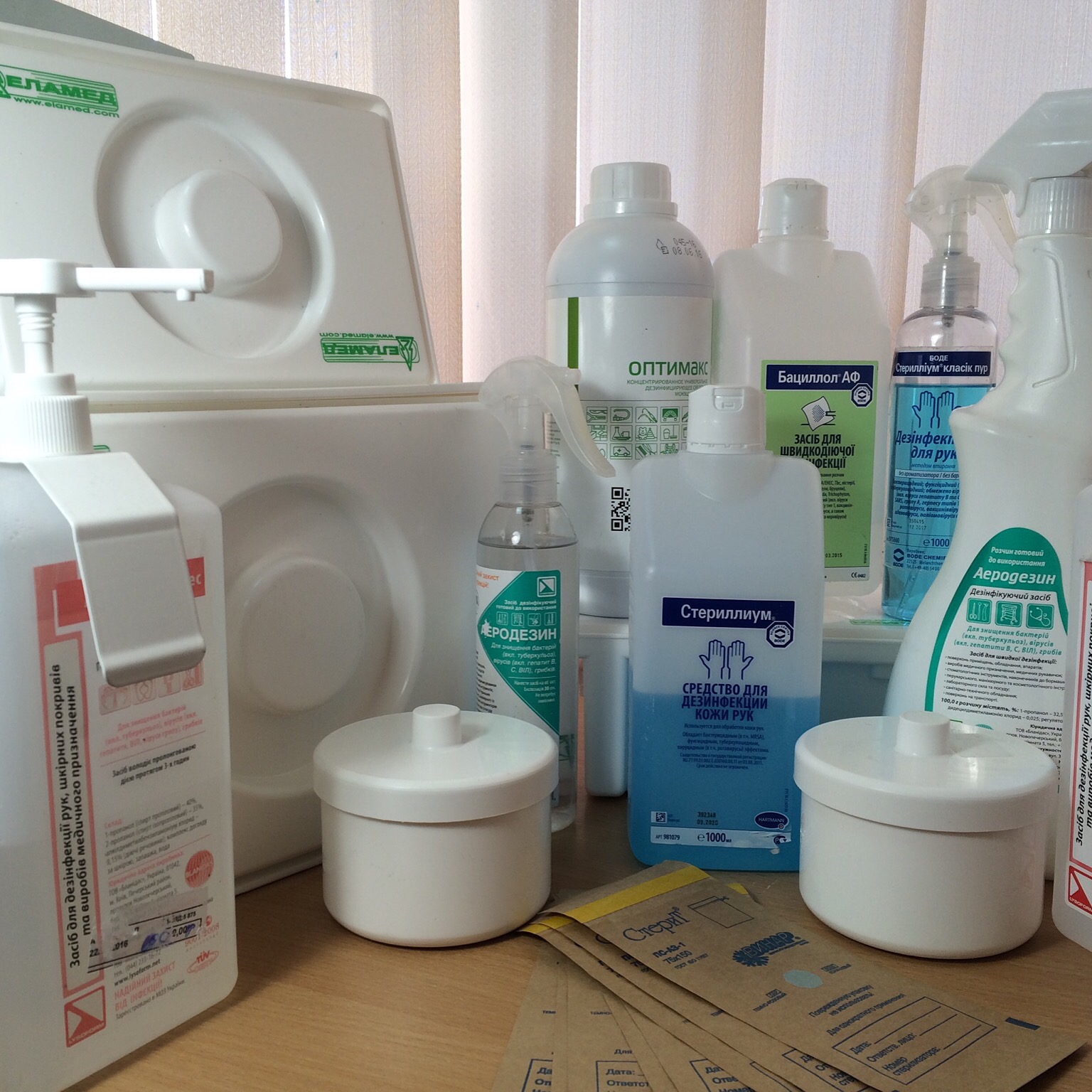 Как очистить диван от мочи ребенка в домашних условиях - чем его помыть, чтобы избавиться от запаха?