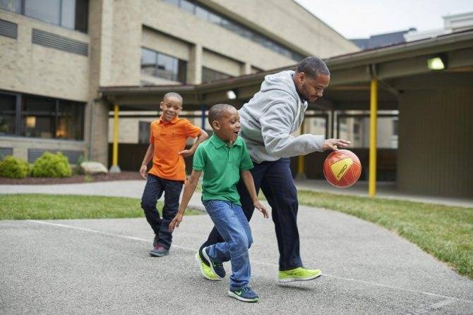 У ребенка увеличился лимфоузел в паху: причины воспаления у мальчиков и девочек