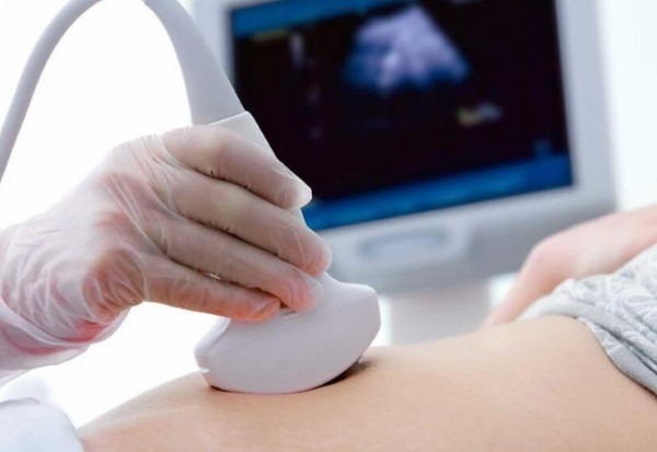 Задержка 10 дней, тест отрицательный: может ли быть беременность, возможны ли другие причины?