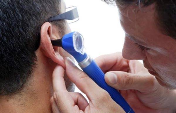 Ушные капли для детей при отите, боли в ухе и воспалении: лекарства с антибиотиком