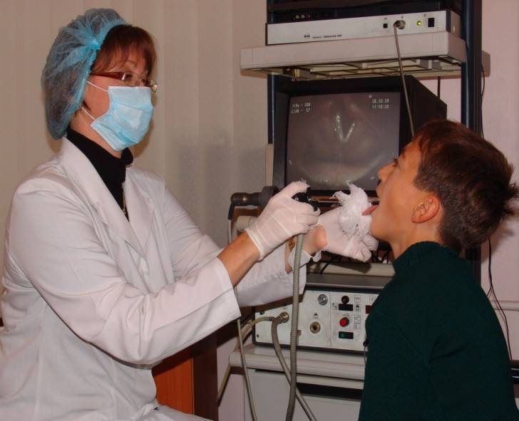 Ложный круп: симптомы и лечение у детей, правила первой неотложной помощи