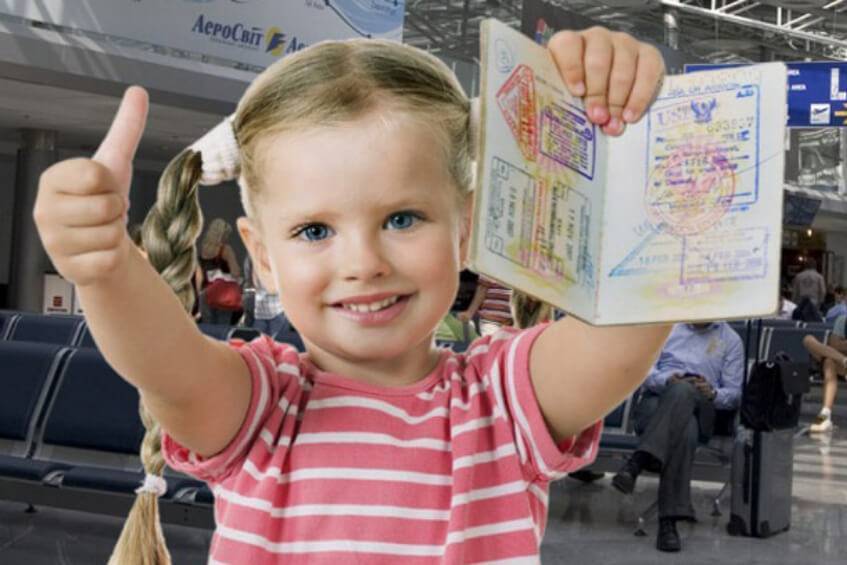 Какие документы нужны ребенку для оформления визы, если у родителей есть шенген?