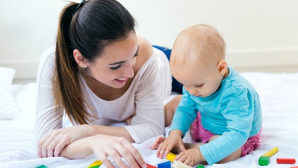 Режим дня ребенка в 7 месяцев по часам (таблица): режим сна, распорядок