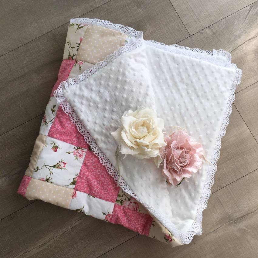 Что нужно для выписки из роддома зимой: одеяло, конверт и другая одежда для новорожденного