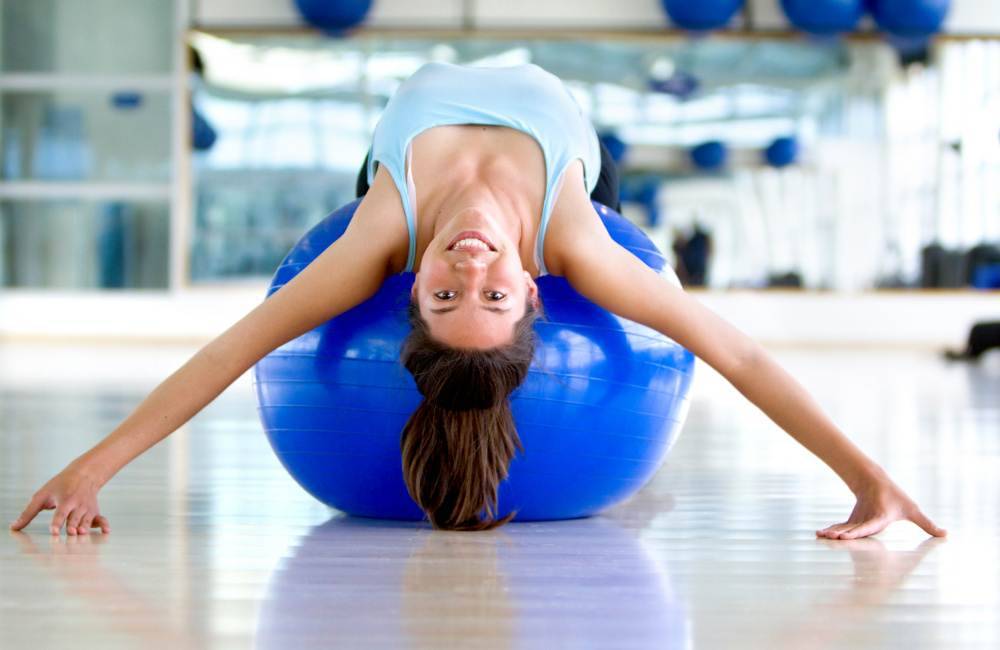 Газы после родов: почему бывает метеоризм и вздутие живота у женщин и что делать?